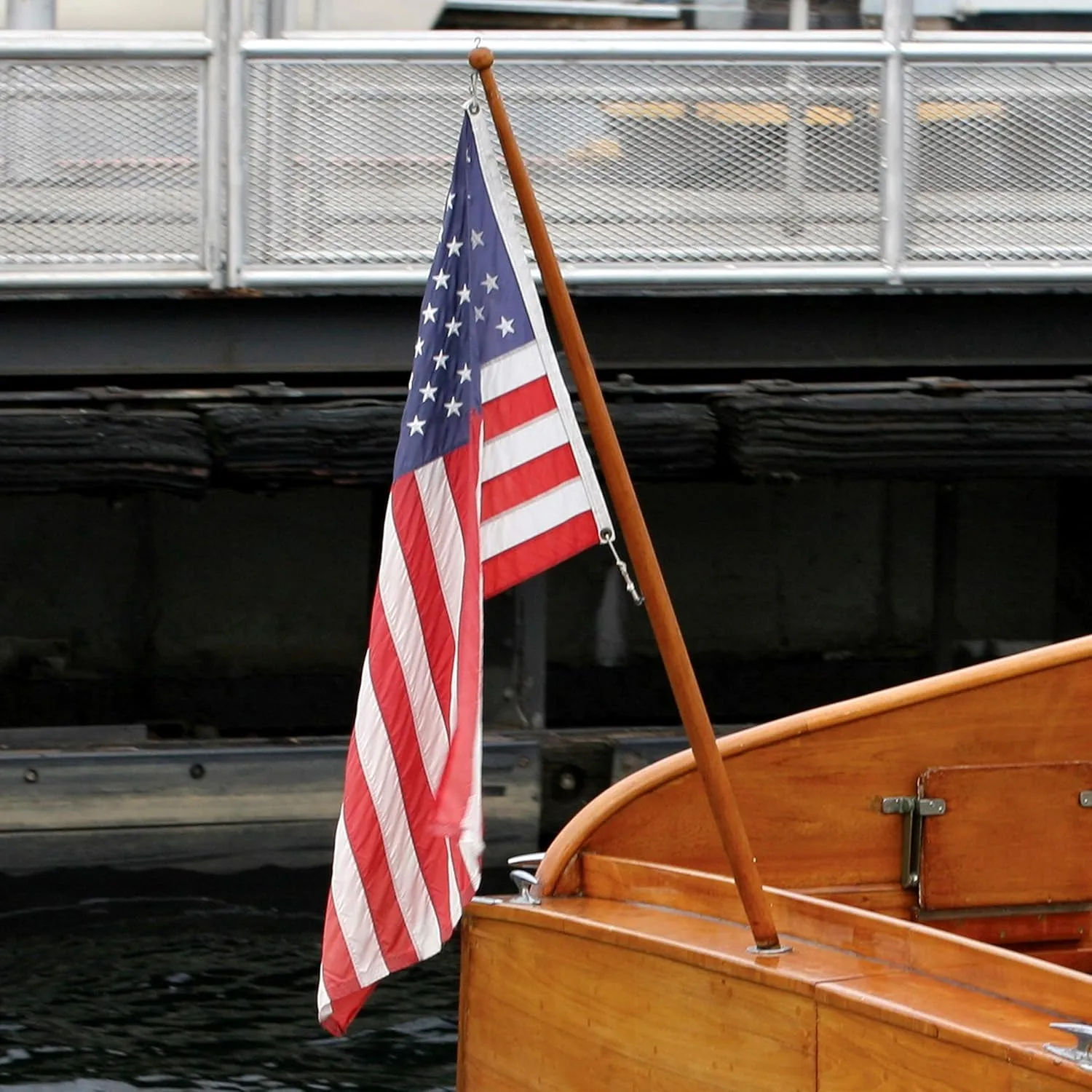 TAYLOR MADE PRODUCTS Teak Flag Pole