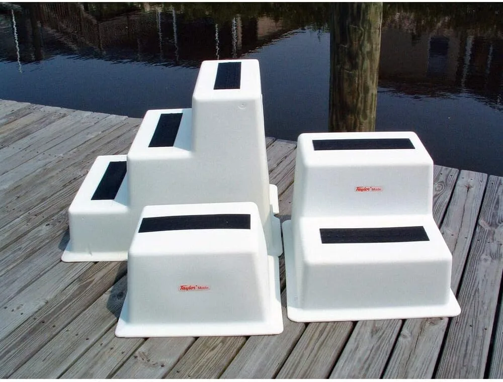TaylorMade StepSafe Dock Steps