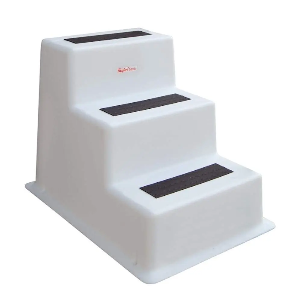 TaylorMade StepSafe Dock Steps