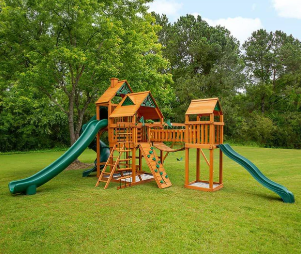 Treasure Trove II w/ Standard Wood Roof