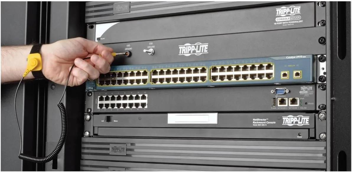 TRIPP LITE Rack Enclosure/Open Frame Server Cabinet ESD Grounding Panel 1U SRGROUNDPANELBC