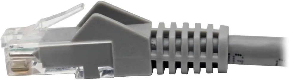 Tripp Lite Cat6 Gigabit Snagless Molded Patch Cable RJ45 M/M 6in 24 AWG 550 MHz