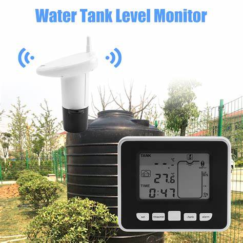 TS-FT003 Solar Wireless Tank Level and Temperature Sensor with Display