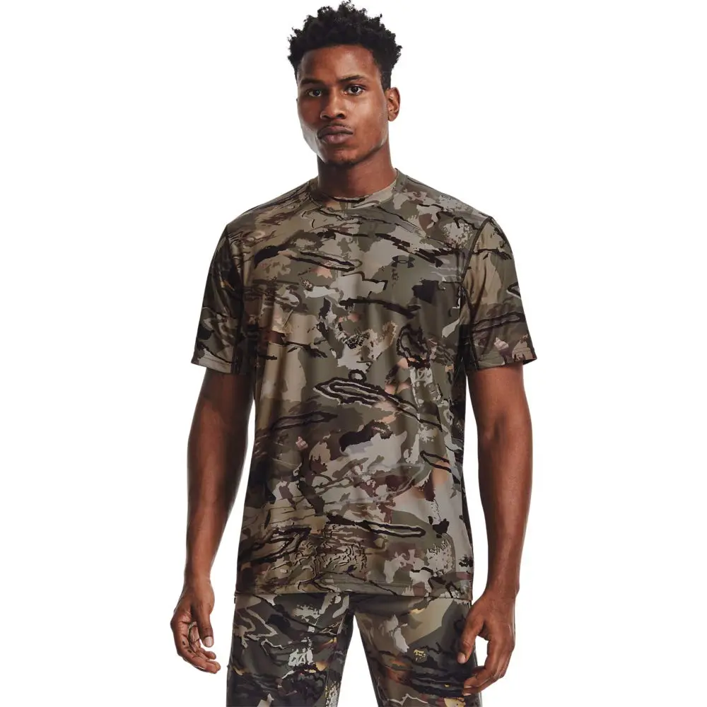 UNDER ARMOUR Men's Iso-Chill Brushline Short Sleeve T-Shirt