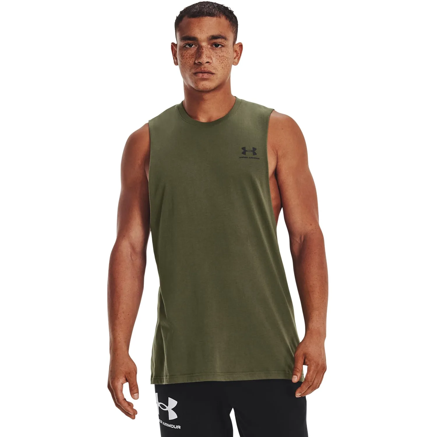 Under Armour Men's Sportstyle Left Chest Cut-Off T-Shirt