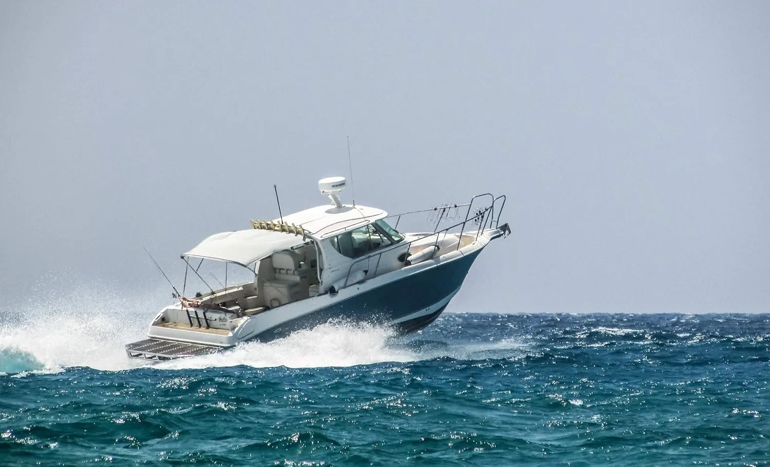 Uniden UM435 Advanced Fixed Mount VHF Marine Radio