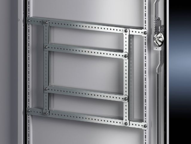 Ts Barra Transversal Interior 600Mm-20P.-4596000