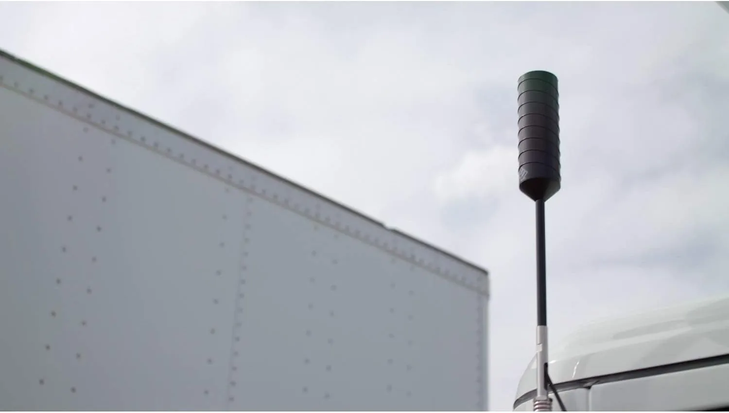 weBoost 311229 4G-OTR Trucker Edition Antenna, 17"
