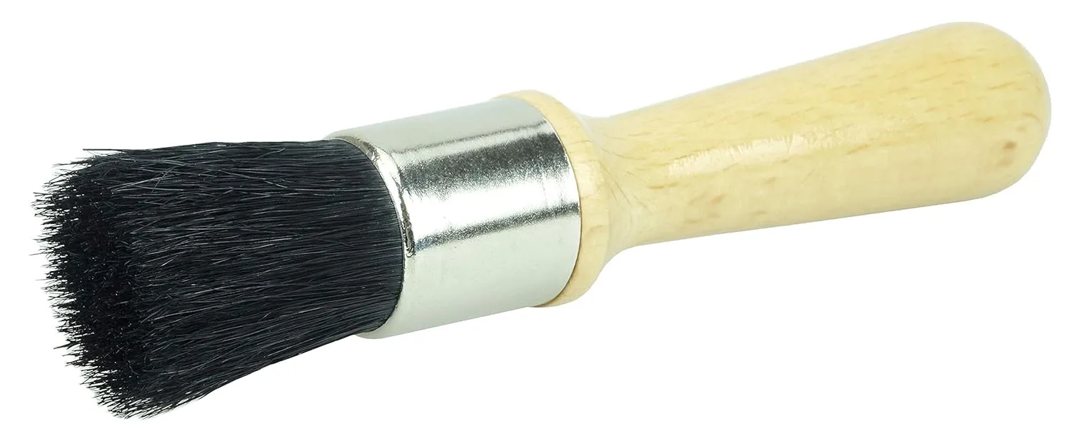 Weiler China Bristle Stencil Brush with Lacquered Wood Handle