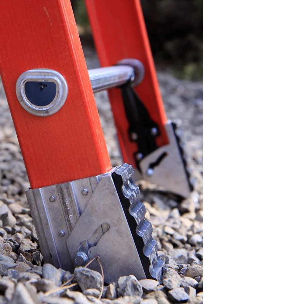 Werner (D6208-1) Single Ladder, Fiberglass