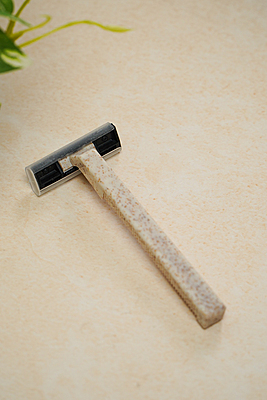 WHEAT STRAW RAZOR-NORMAL