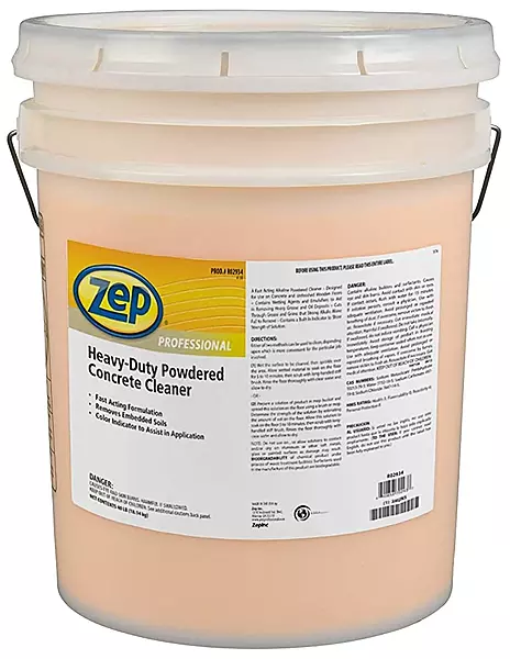 Zep Professional Heavy-Duty Powdered Concrete Cleaner, 40Lb. Bucket, Biodegradable, Dissolves Quickly and Removes Tough