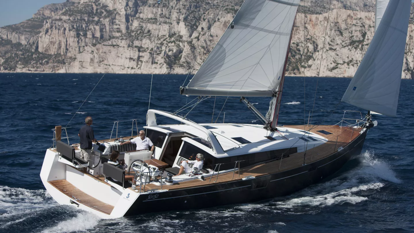 beneteau sense 50 sailing