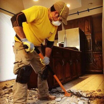  All-in-One Functionality with Integral Nail Pullers